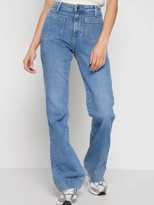 Jeansy Bootcut Wrangler