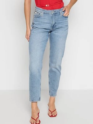 Jeansy damskie mom fit Calvin Klein Jeans