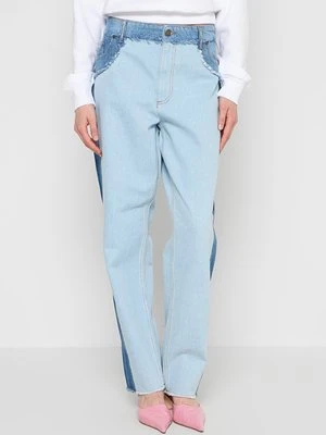 Jeansy damskie mom fit CHIARA FERRAGNI