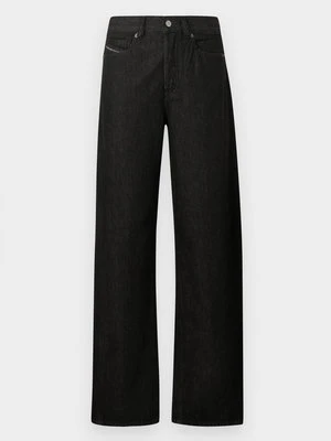 Jeansy damskie mom fit Diesel