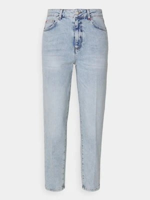 Jeansy damskie mom fit MAX&Co.