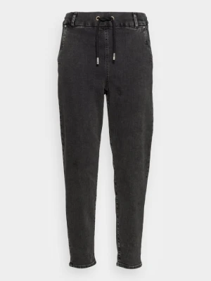 Jeansy damskie mom fit Only