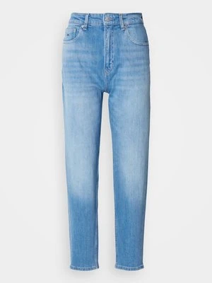 Jeansy damskie mom fit Tommy Jeans