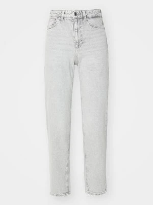 Jeansy damskie mom fit Vero Moda