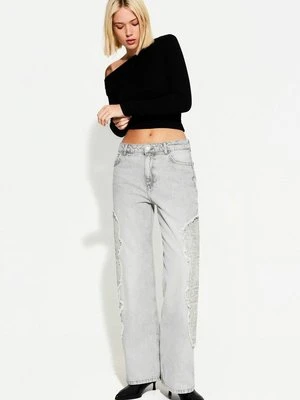 Jeansy Dzwony Bershka