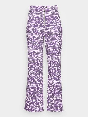 Jeansy Dzwony Missguided