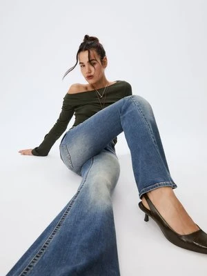 Jeansy Dzwony Stradivarius