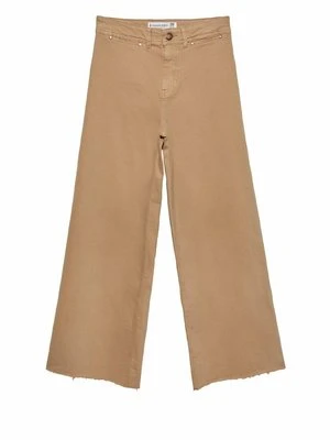 Jeansy Dzwony Stradivarius