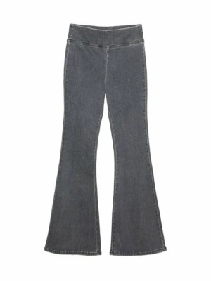 Jeansy Dzwony Stradivarius