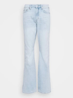Jeansy Dzwony Weekday jasnoniebieski denim