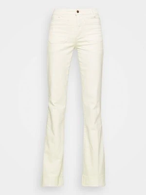 Jeansy Dzwony Wrangler