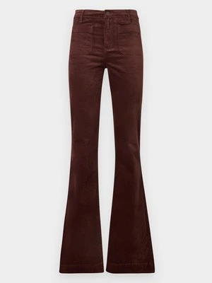 Jeansy Dzwony Wrangler