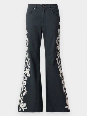 Jeansy Dzwony Wrangler
