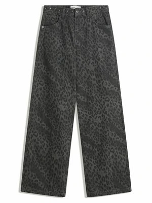 Jeansy loose fit Bershka