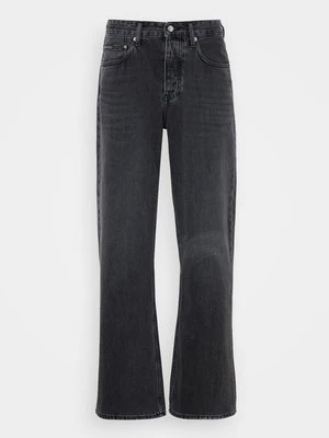 Jeansy loose fit Calvin Klein Jeans