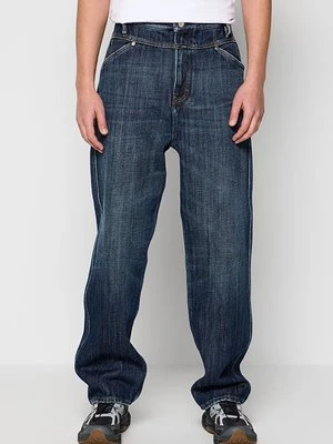 Jeansy loose fit closed