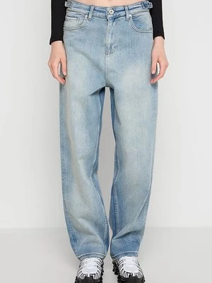 Jeansy loose fit Pegador