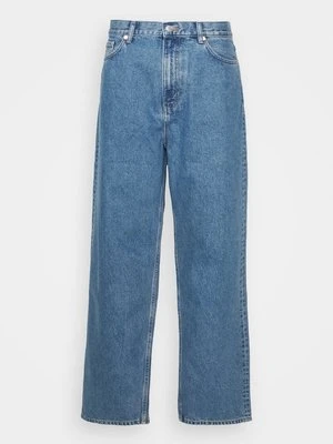 Jeansy loose fit Weekday