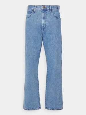 Jeansy loose fit Wrangler