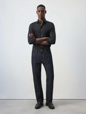Jeansy Moby relaxed fit w ciemnym kolorze niebieski - Mężczyzna - MANGO MAN