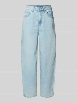 Jeansy o kroju barrel fit z szeroką nogawką z czystej bawełny model 'BILLIE' Vero Moda
