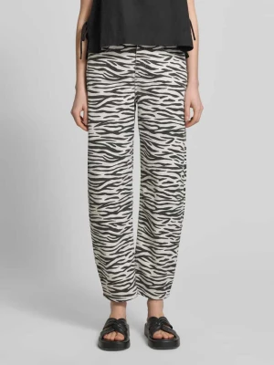 Jeansy o kroju barrel fit ze zwierzęcym nadrukiem model 'Mari Clear Zebra' OPUS PANTS