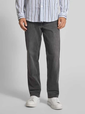 Jeansy o kroju regular fit z wpuszczanymi kieszeniami Christian Berg Men