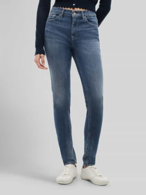Jeansy o kroju skinny fit z mieszanki bawełny w stylu 5 kieszeni Tommy Jeans Jasnoszary