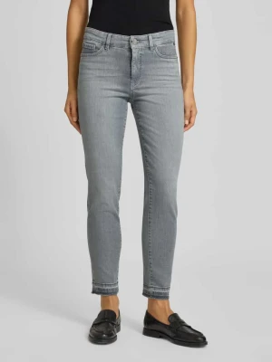 Jeansy o kroju slim fit z efektem znoszenia i ozdobnymi kamieniami Marc Cain