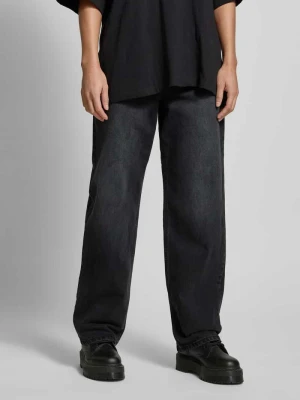 Jeansy o kroju straight fit Essentials REVIEW