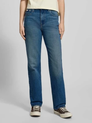 Jeansy o kroju straight fit z naszywką z logo Calvin Klein Jeans