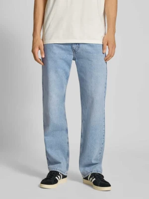 Jeansy o kroju straight fit z naszywką z logo model ‘565 Loose’ Levi's®