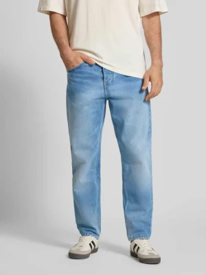 Jeansy o kroju straight fit ze szwami w kontrastowym kolorze Carhartt Work In Progress