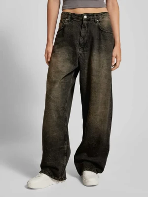 Jeansy o kroju super baggy Review