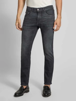 Jeansy o kroju tapered fit z efektem znoszenia model ‘Lyon’ Pierre Cardin