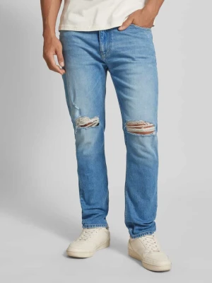 Jeansy o kroju tapered fit z przetarciami model ‘DAD JEAN’ Tommy Jeans