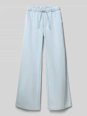 Jeansy o kroju wide fit z elastycznym pasem Garcia