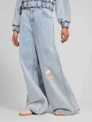 Jeansy o luźnym kroju z czystej bawełny z haftami adidas Originals Jeansowy niebieski