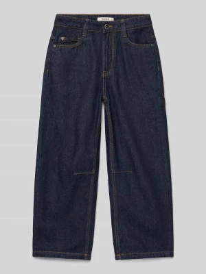 Jeansy o luźnym kroju z naszywką z logo Garcia