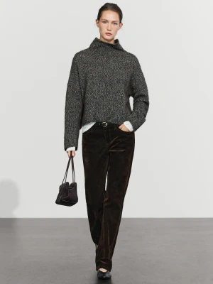 Jeansy O Prostym Kroju Z Niskim Stanem I Flokowanym Wykończeniem - Szarobrązowy - Massimo Dutti - Female