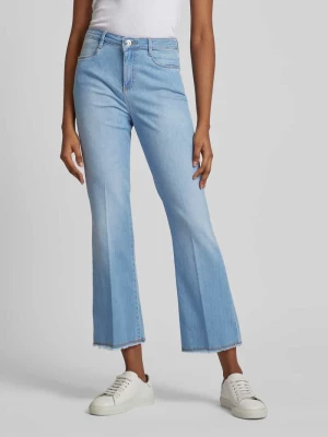 Jeansy o rozkloszowanym, skróconym kroju model ‘STYLE.SHAKIRA’ BRAX