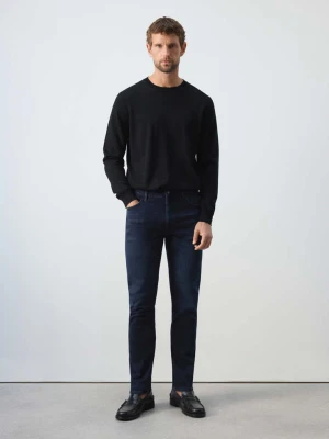 Jeansy Patrick slim fit Ultra Soft Touch intensywny granatowy - Mężczyzna - MANGO MAN