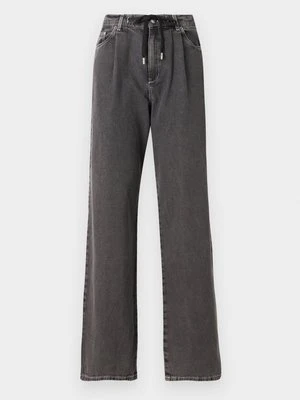 Jeansy Relaxed Fit BAUM UND PFERDGARTEN