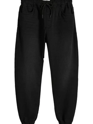 Jeansy Relaxed Fit Bershka