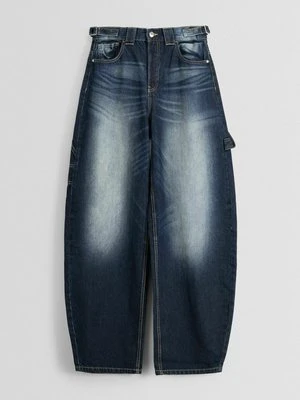 Zdjęcie produktu Jeansy Relaxed Fit Bershka