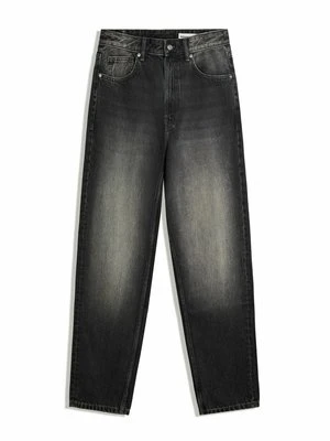 Jeansy Relaxed Fit Bershka