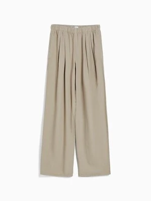 Jeansy Relaxed Fit Bershka piaskowy