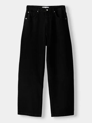 Jeansy Relaxed Fit Bershka czarny