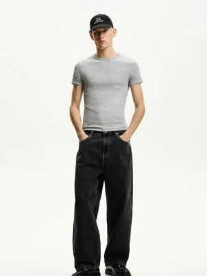 Jeansy Relaxed Fit Bershka