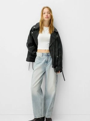 Jeansy Relaxed Fit Bershka niebieski denim